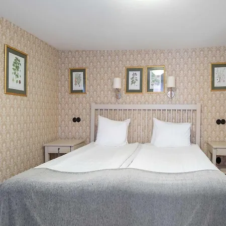 Western Royal Hotel 4*